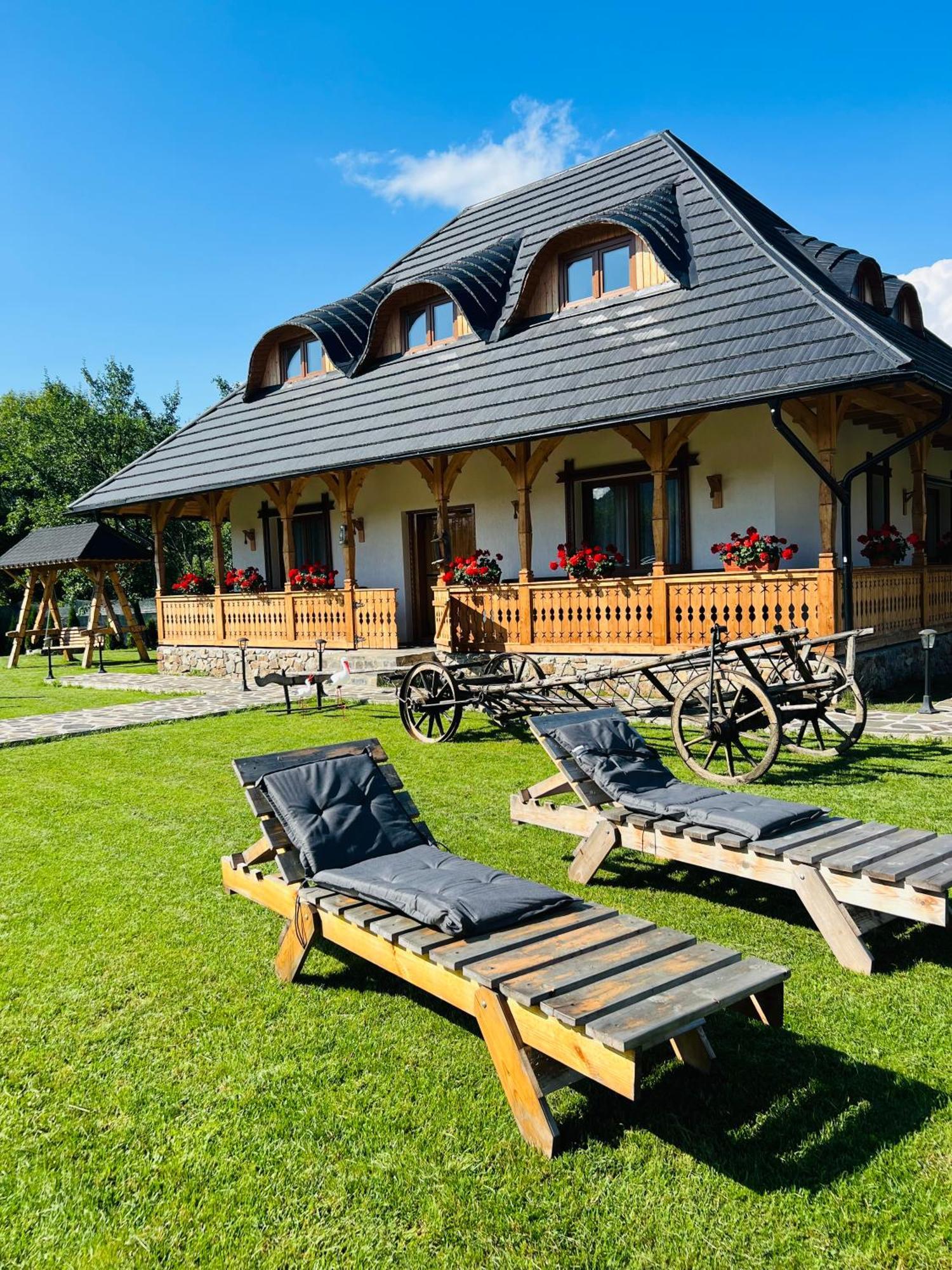 Hotel Casa Morosanului Vişeu de Sus Exterior foto